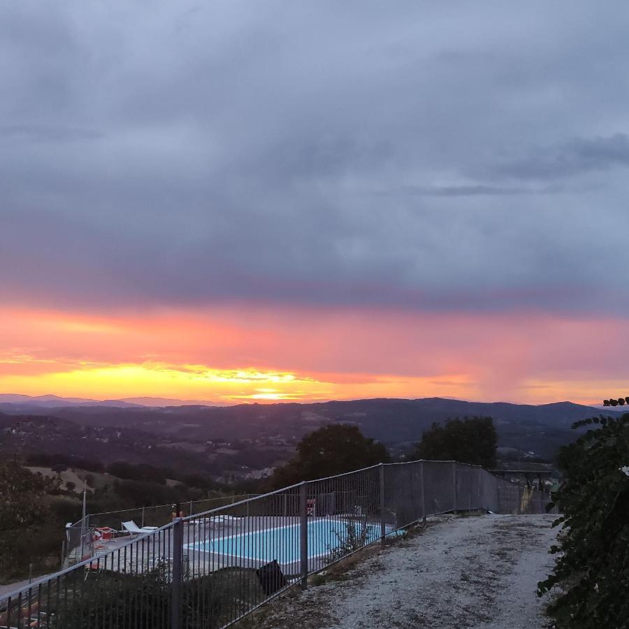 Agriturismo Borgo San Benedetto Villa Pietralunga  Dış mekan fotoğraf